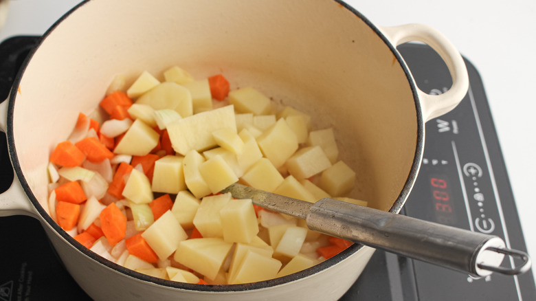 veggies in a pot 