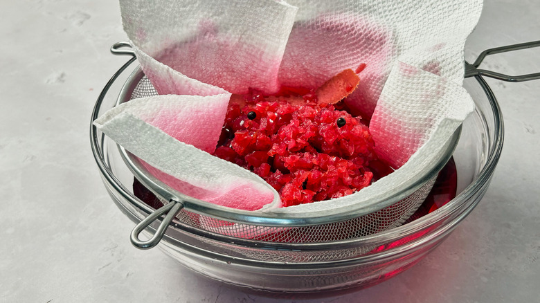 cranberry in paper towel