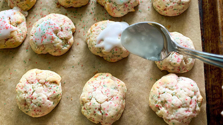 icing cream cheese christmas cookies