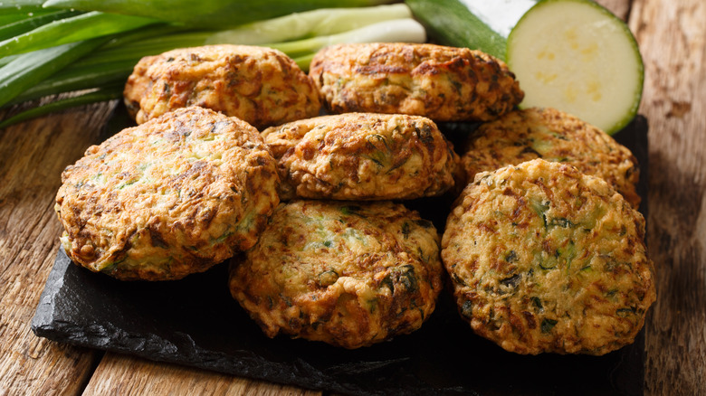 zucchini fritters  with raw zucchini 