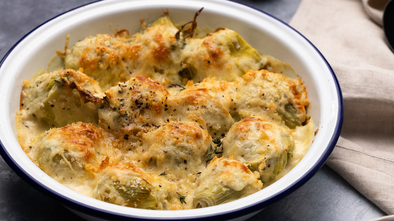 Baked artichoke gratin 