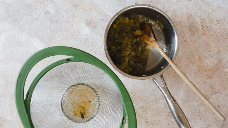 pot next to strainer