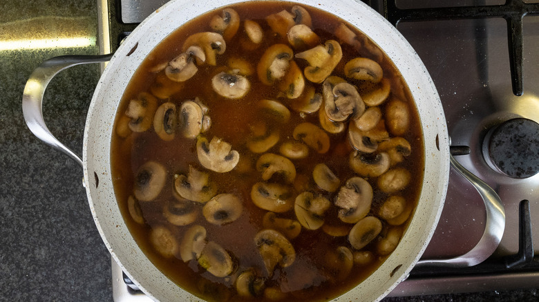 mushrooms in marsala sauce