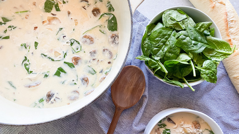 pot of chicken spinach soup