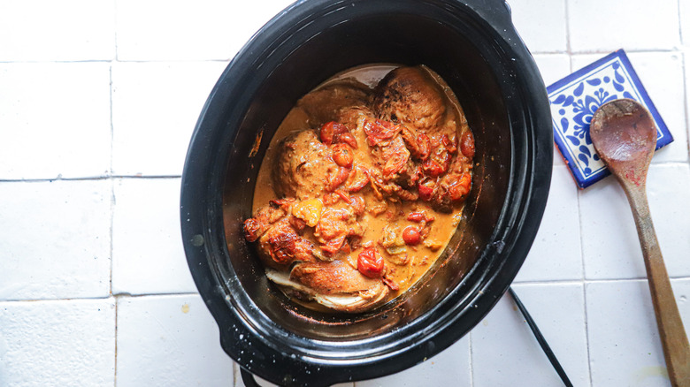 creamy tomato chicken in slow cooker