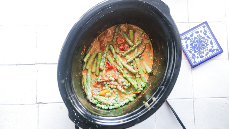 tomato asparagus peas in slow cooker