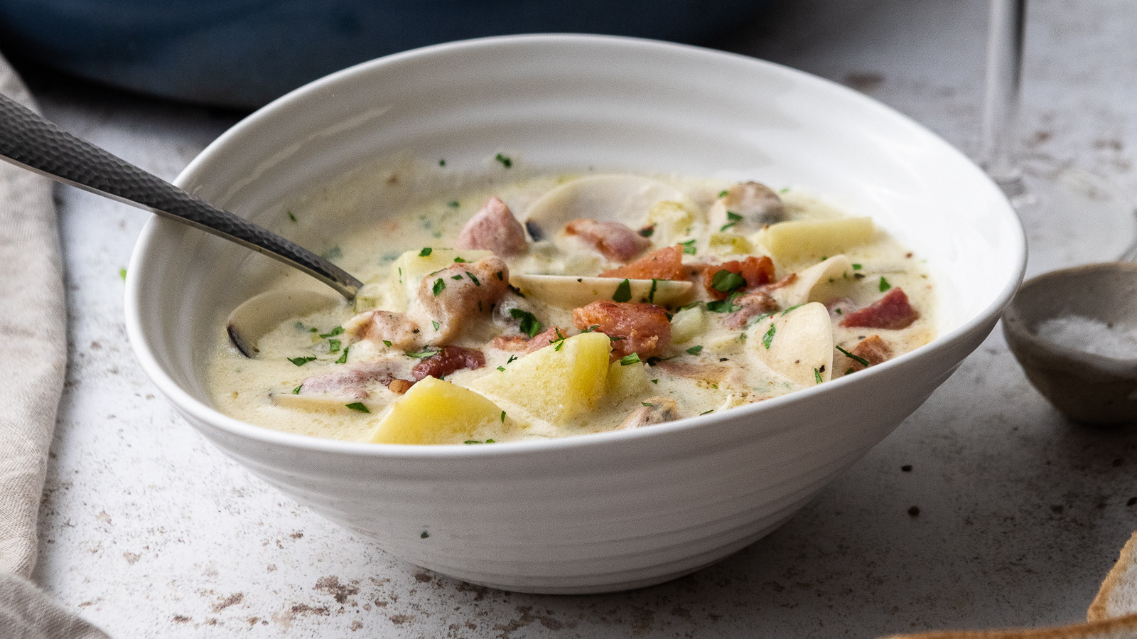 Easy Creamy New England Clam Chowder - Cooking With Carlee