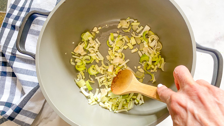 leeks in pot