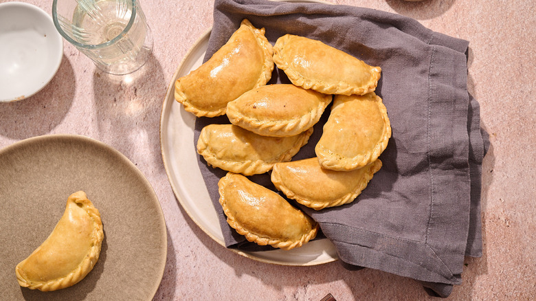 emapanadas on plate