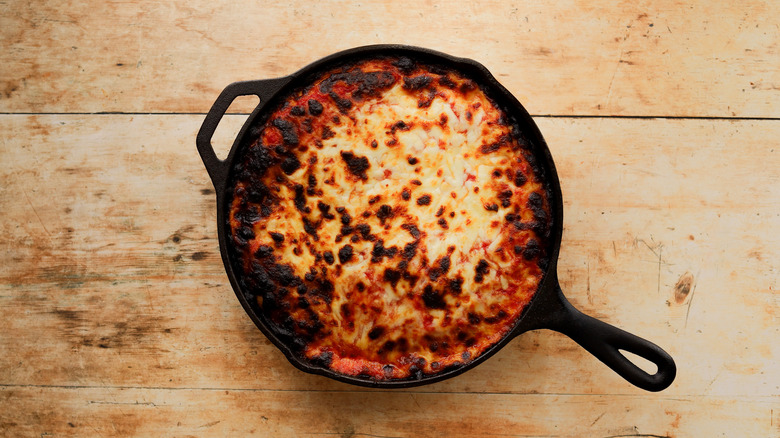 Cheesy baked skillet pizza