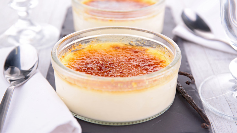 Dish of crème brûlée 