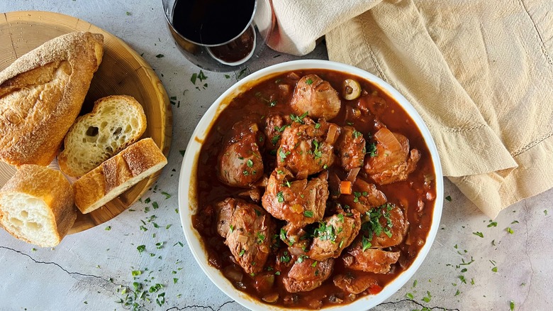 chicken cacciatore bread wine