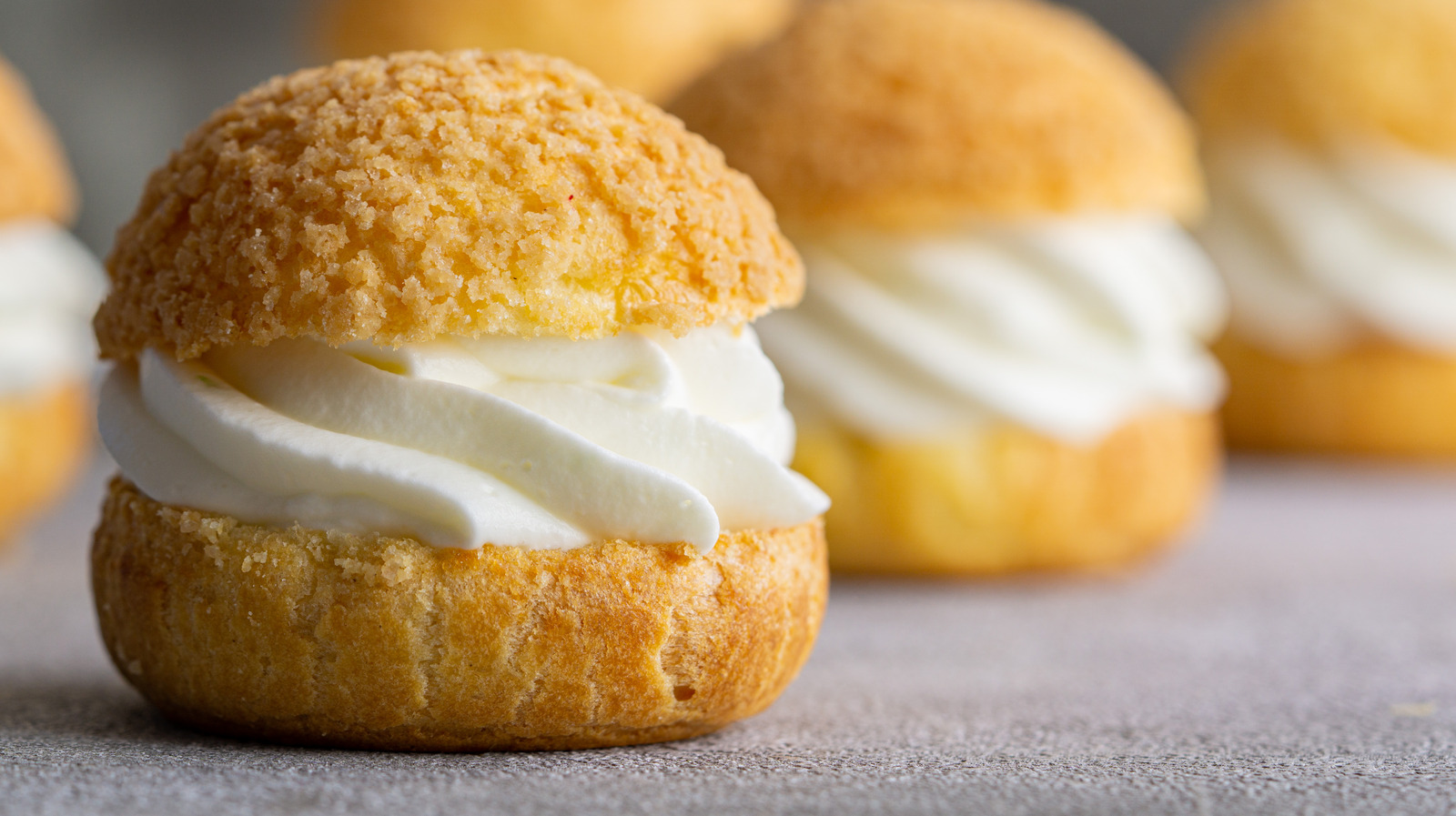 custard-sauce-vs-pastry-cream-what-s-the-difference