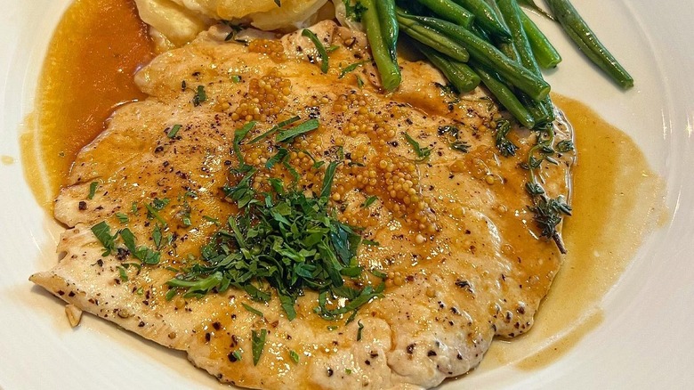 Chicken paillard with greenbeans