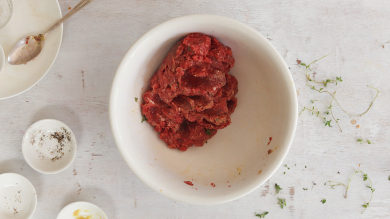 seasoned ground beef in bowl