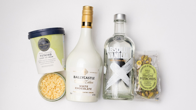 white chocolate pistachio martini ingredients