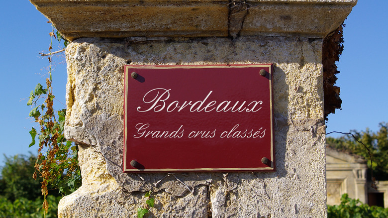 sign in Bordeaux Grands Crus