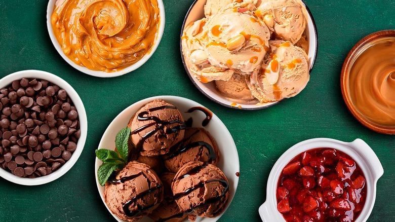 Bowls of ice cream with toppings