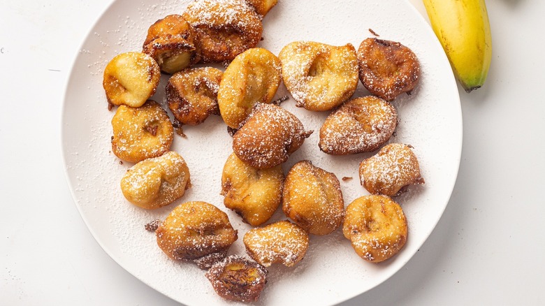 Deep fried bananas on plate