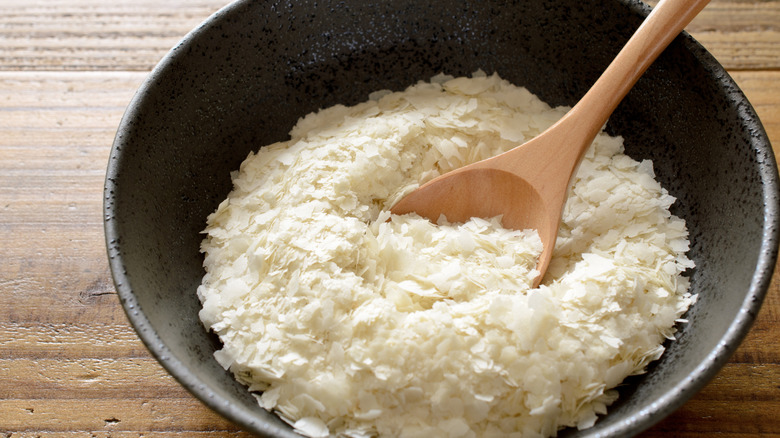 bowl of instant mashed potatoes