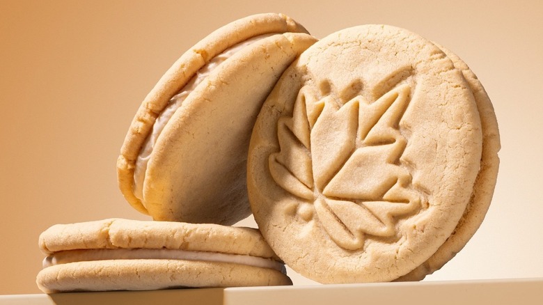 maple cream cookies from Crumbl