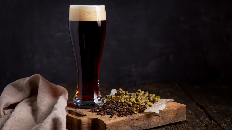 Dark beer with malts and hops