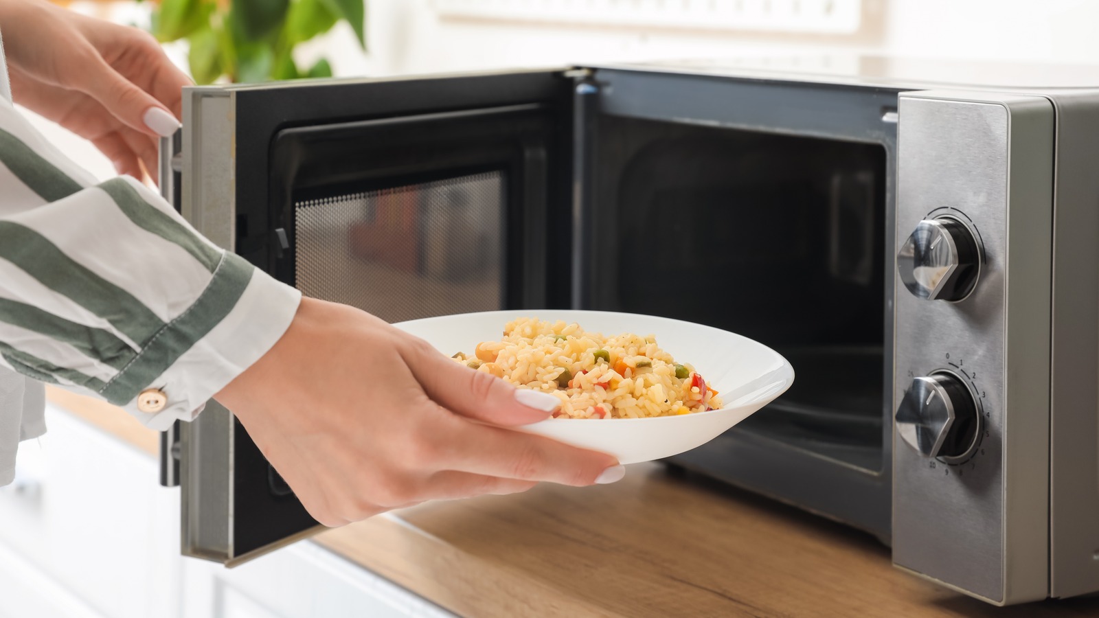 Microwave cooking and nutrition - Harvard Health