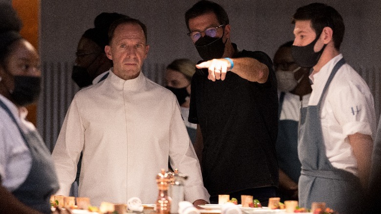 Ralph Fiennes playing Chef Slowik working with director