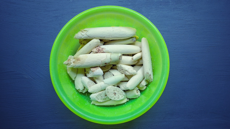 Fiji asparagus in green bowl