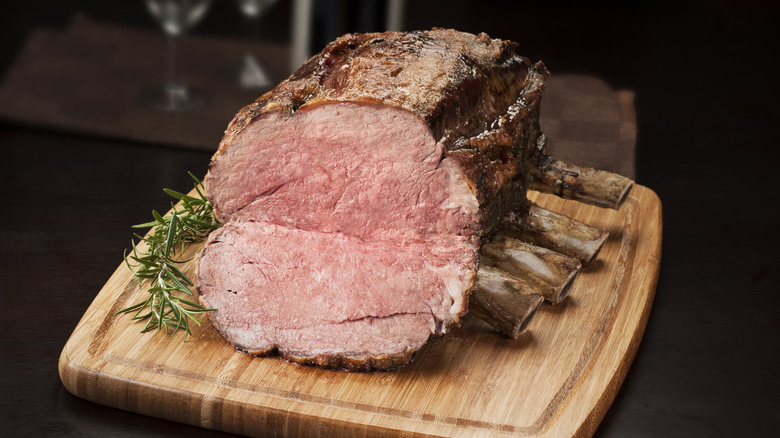 Cooked prime rib with exposed bones