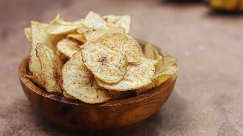 banana chips in bowl