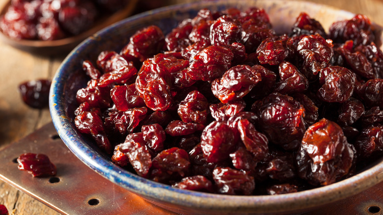 dried cherries in bowl