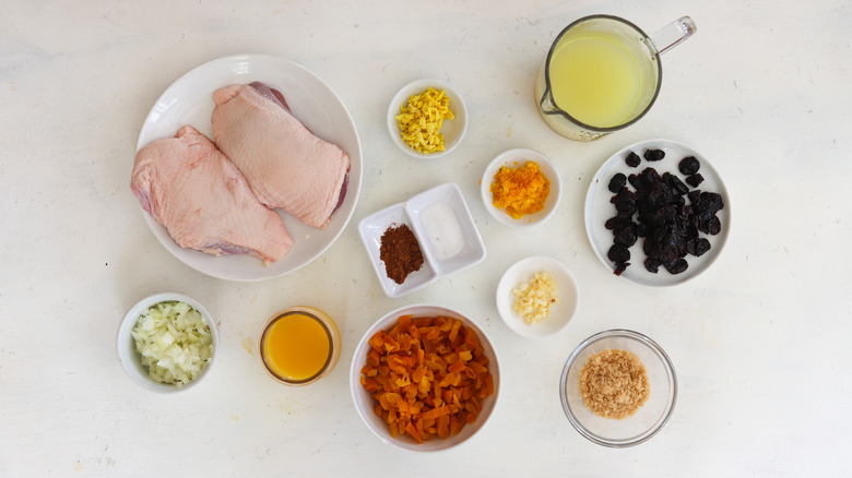 duck, apricots, and other chutney ingredients