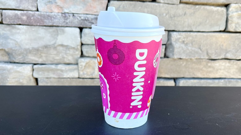 dunkin' hot iced peppermint mocha