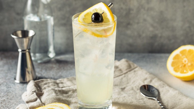 Tom Collins cocktail