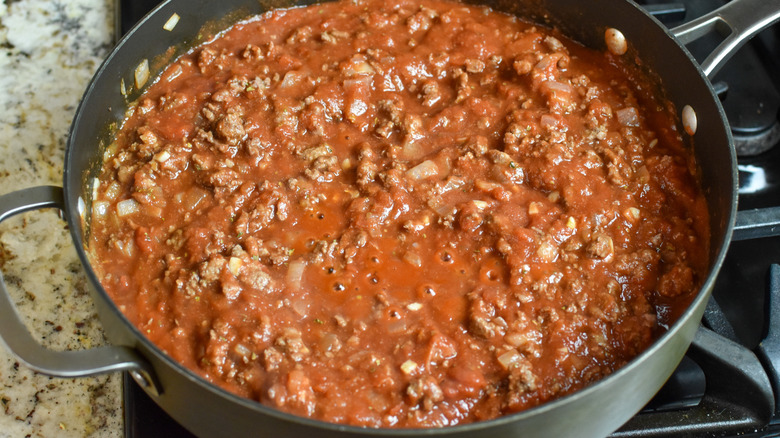 a pot of pasta sauce