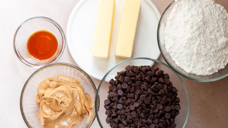 ingredients for making buckeye candies