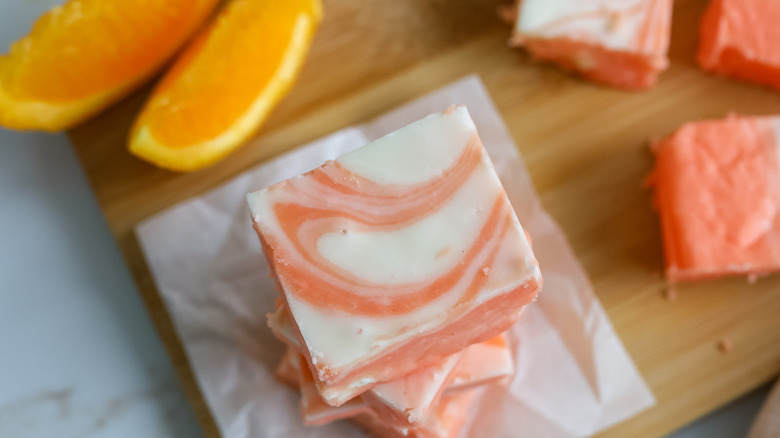 swirled orange cream fudge square