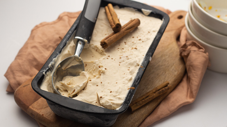 ice cream in pan and scoop