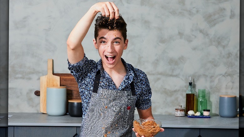 Eitan Bernath making babka 