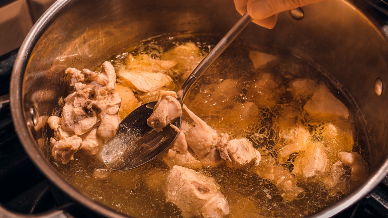 boiled chicken meat 