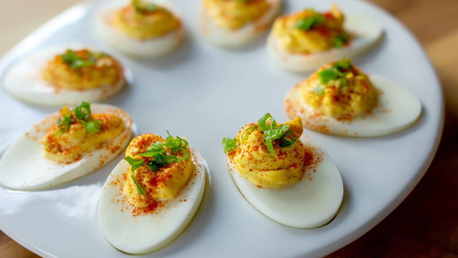 Elevate Your Deviled Eggs With A Sweet And Crunchy Twist 4100