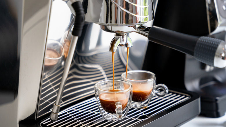 espresso machine pouring two espresso shots