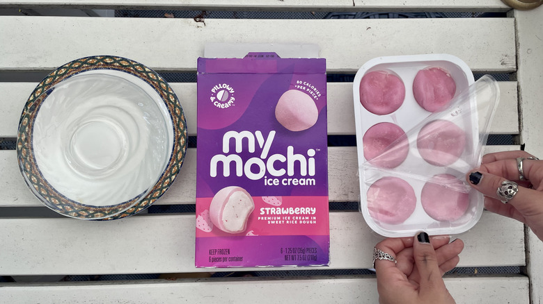 mymochi strawberry mochi