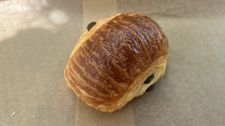 Brown pastry with chocolate 