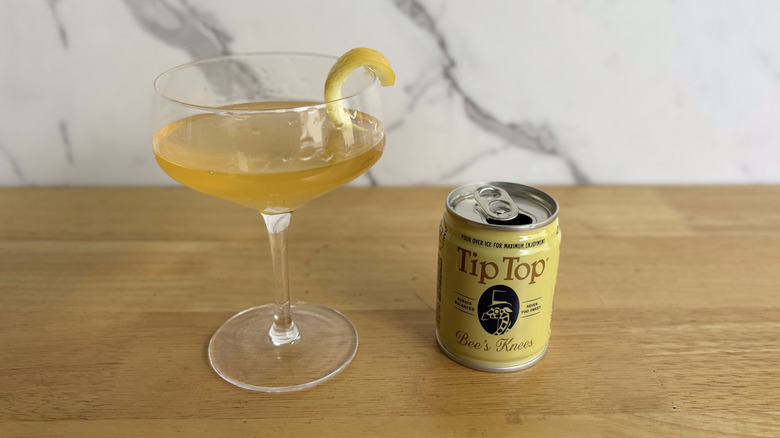 Bee's Knees cocktail