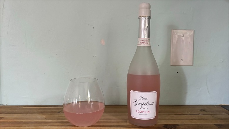 Trader Joe's Secco Grapefruit Pompelini