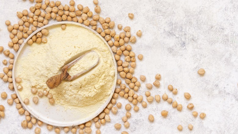 plate of raw chickpea flour and beans