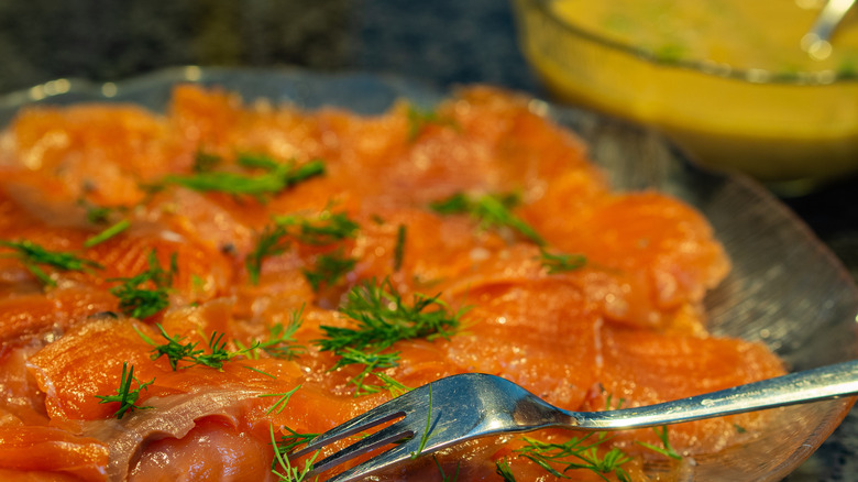 Gravlax slices with mustard sauce