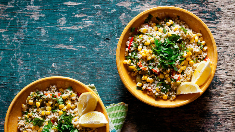 Quinoa bowls with lemon